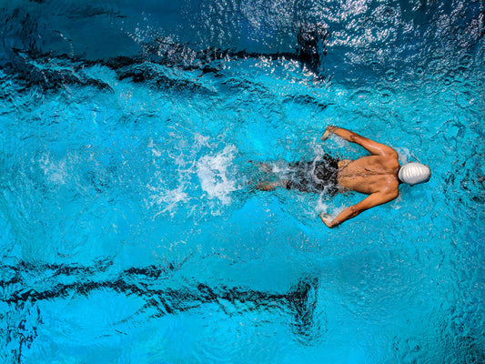 Swim with a wig is acceptable